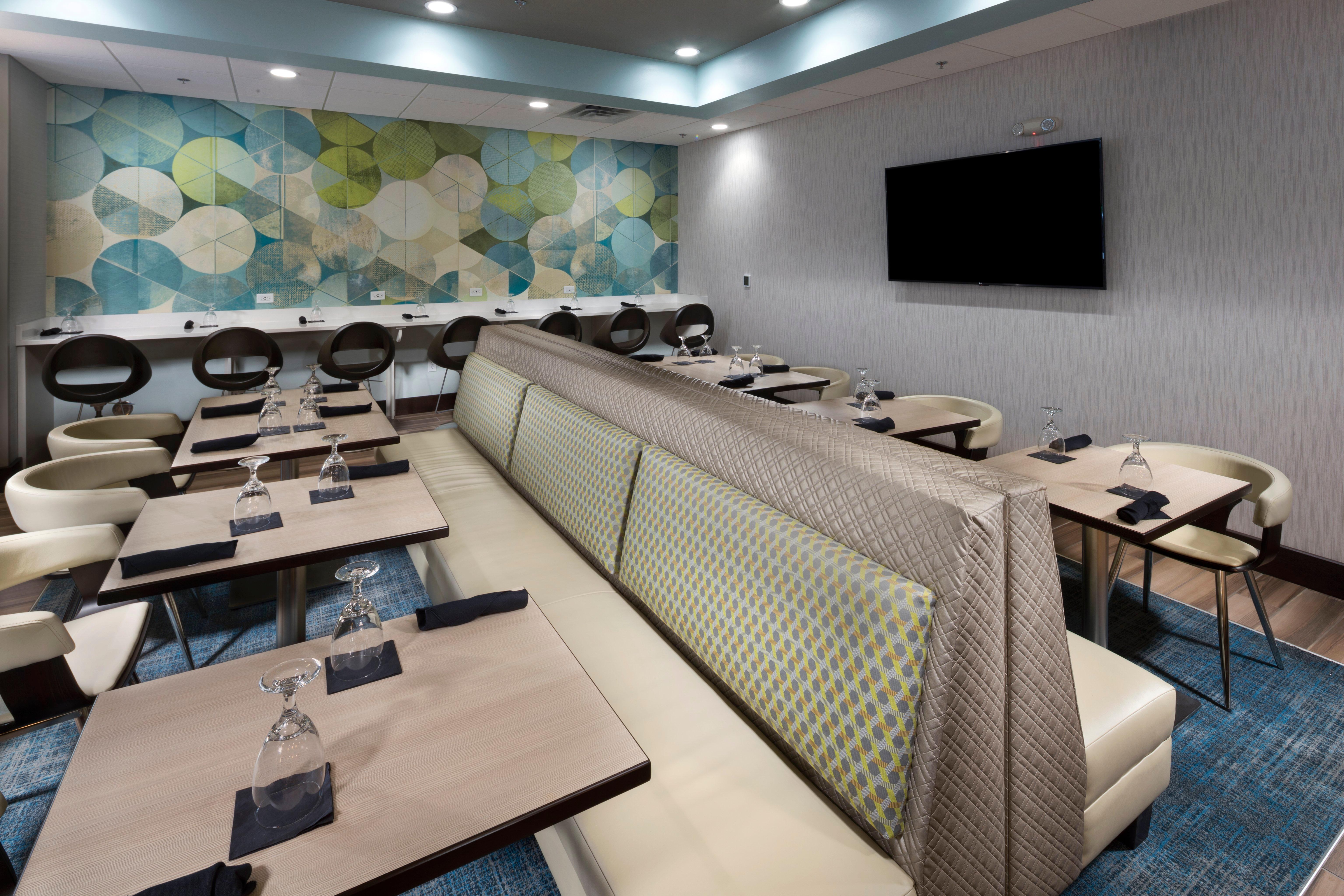 Holiday Inn & Suites Arden - Asheville Airport By Ihg Екстериор снимка