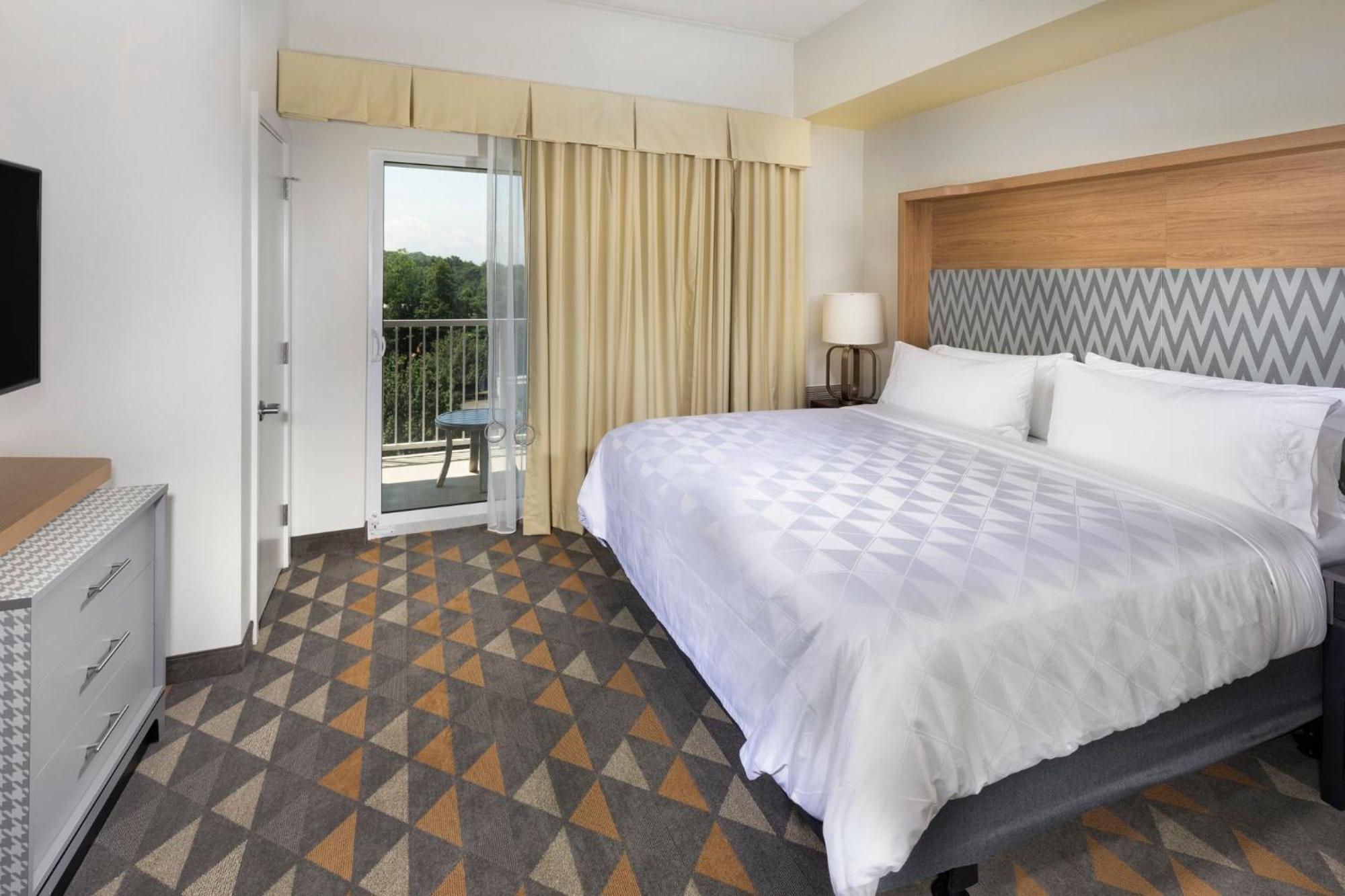 Holiday Inn & Suites Arden - Asheville Airport By Ihg Екстериор снимка