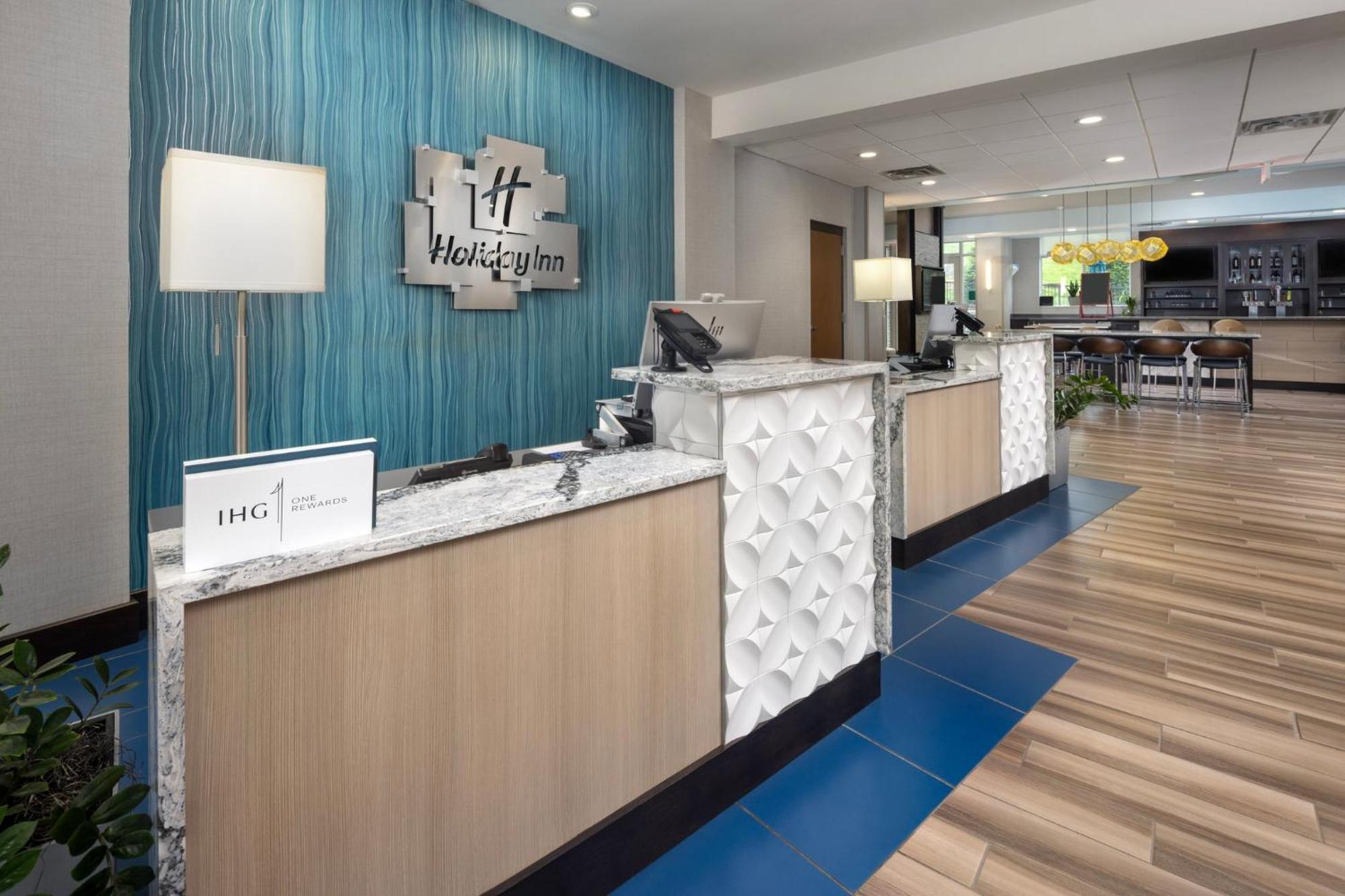 Holiday Inn & Suites Arden - Asheville Airport By Ihg Екстериор снимка